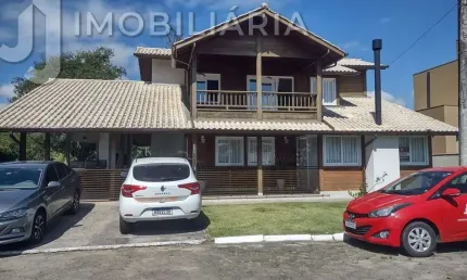 Casa Residencial com 3 quartos  à venda, 240.00 m2 por R$1390000.00  - Vargem Grande - Florianopolis/SC