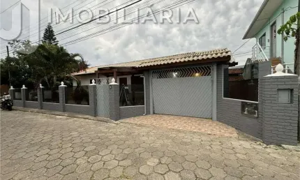Casa Residencial com 2 quartos  à venda, 100.00 m2 por R$650000.00  - Ingleses Do Rio Vermelho - Florianopolis/SC