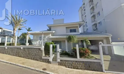 Casa residencial com 3 quartos  à venda, 240.89 m2 por r$2698000.00  - barreiros - sao jose/sc