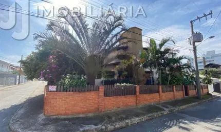Casa residencial com 4 quartos  à venda, 250.00 m2 por r$1390000.00  - ingleses do rio vermelho - florianopolis/sc