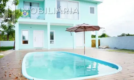 Casa Residencial com 4 quartos  à venda, 240.00 m2 por R$2100000.00  - Canasvieiras - Florianopolis/SC
