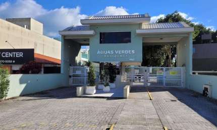 Apartamento com 2 quartos  para alugar, 0.00 m2 por R$3900.00  - Ingleses Do Rio Vermelho - Florianopolis/SC