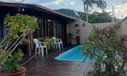 Casa Residencial com 4 quartos  à venda, 210.00 m2 por R$770000.00  - Ingleses Do Rio Vermelho - Florianopolis/SC