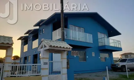 Casa residencial com 6 quartos  à venda, 450.00 m2 por r$1900000.00  - praia do santinho - florianopolis/sc