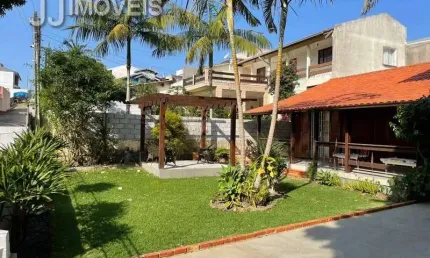 Casa Residencial com 3 quartos  à venda, 110.00 m2 por R$798000.00  - Ingleses Do Rio Vermelho - Florianopolis/SC