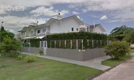 Casa Residencial com 3 quartos  à venda, 220.00 m2 por R$2255000.00  - Jurere Internacional - Florianopolis/SC