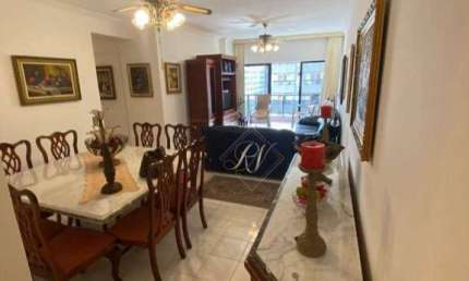 Apartamento amplo e muito bem distribuído localizado na quadra da praia, porteira fechada, com uma linda Vista para o Mar e próximo ao Shopping Praiam