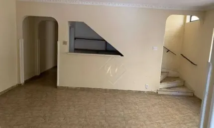 Maravilhoso sobrado, super amplo, a 2 quadras da praia, no coração do Boqueirão!!!
