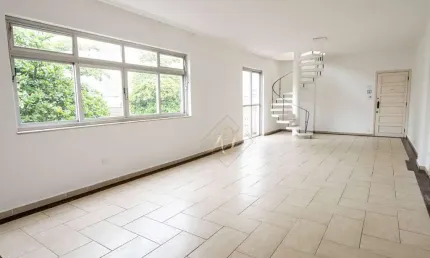 1 QUADRA DA PRAIA DO EMBARÉ!!!! APARTAMENTO DUPLEX SUPER AMPLO, ELEVADOR, VAGA FECHADA , VENHA CONHECER!!!