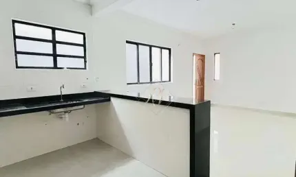 CASA TÉRREA, FINO ACABAMENTO, QUINTAL, VAGA, CHURRASQUEIRA, NO BAIRRO EMBARÉ EM SANTOS!!