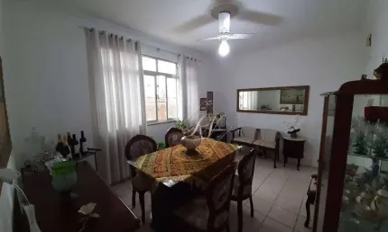 OPORTUNIDADE!!! APARTAMENTO AMPLO, 2 DORMITÓRIOS, PRÉDIO SEM ELEVADOR, NO BAIRRO GONZAGA EM SANTOS!!!!