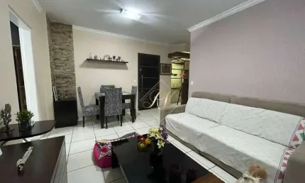 MARAVILHOSO APARTAMENTO, SACADA, 2 DORMITÓRIOS, PRÓXIMO DA PRAIA!!!