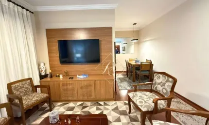 Maravilhoso apartamento, com 83m², de frente, amplo e arejado, vista parcial para o mar, super bem localizado a uma quadra da praia no Centro de São V