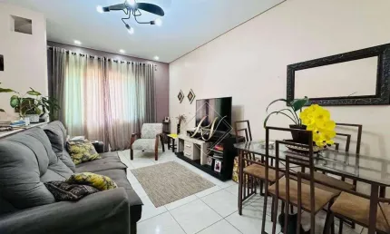 Excelente sobreposta alta, com 3 dormitórios e quintal amplo, super bem localizado no bairro do Marapé!!!