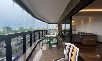Maravilhoso apartamento, com 252m², frente mar, porteira fechada, super bem localizado no bairro da Pompeia!!!