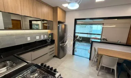 Venha morar a poucos passos do mar, na melhor localização de Santos.