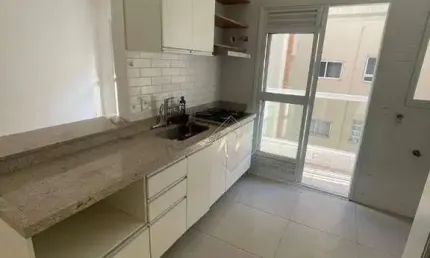 Maravilhoso apartamento, vista mar, amplo e com iluminação natura, prédio com lazer e a 50 metros da praia no bairro da aparecida!!!