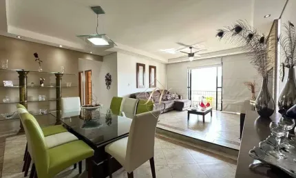 Excelente apartamento, amplo, arejado e iluminado, super bem localizado no bairro do campo grande!!!