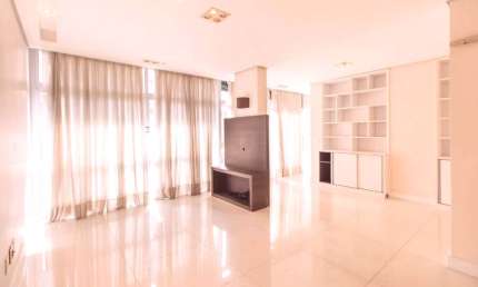Apartamento com 3 quartos para alugar na Rua Romilda Margarita Gabriel, 178, Itaim Bibi, São Paulo