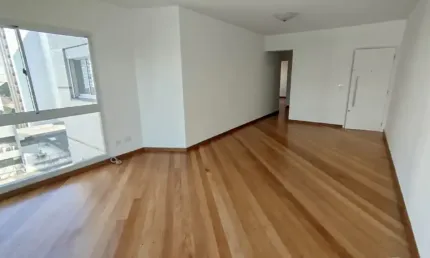 Excelente apto - varanda - lazer - localização privilegiada