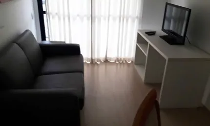 Excelente apto mobiliado - varanda - lazer - localização privilegiada