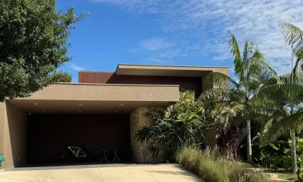Residência Sofisticada com Piscina e Energia Solar no Cyrela Landscape
