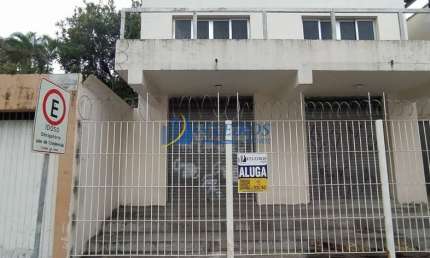 Sala comercial com 5 salas para alugar no Centro Histórico, Paranaguá  por R$ 5.000