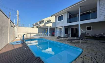 Casa com 3 quartos à venda no Bockmann, Paranaguá  por R$ 1.550.000
