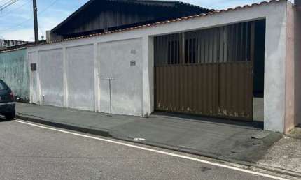 Casa à venda no Jardim Paranaguá, Paranaguá  por R$ 290.000