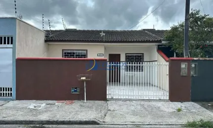 Casa com 2 quartos à venda no Parque Agari, Paranaguá  por R$ 210.000