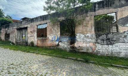 Terreno à venda no Centro Histórico, Paranaguá  por R$ 300.000