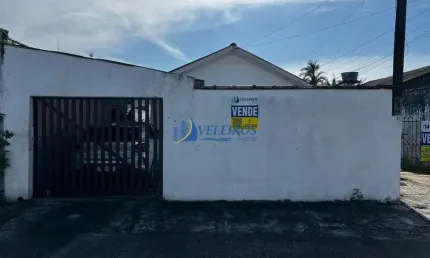 Casa com 2 quartos à venda na Vila dos Comerciários, Paranaguá  por R$ 400.000