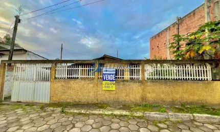Casa à venda na Vila Nova Primavera, Paranaguá  por R$ 200.000