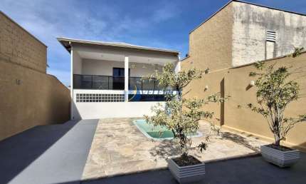 Casa com 3 quartos para alugar no Alto São Sebastião, Paranaguá  por R$ 8.500