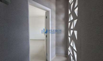 Apartamento com 1 quarto para alugar no Bockmann, Paranaguá  por R$ 2.160