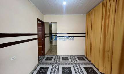 Casa com 4 quartos para alugar no Alto São Sebastião, Paranaguá  por R$ 3.600