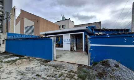 Casa com 4 quartos para alugar no Tuiuti, Paranaguá  por R$ 3.400