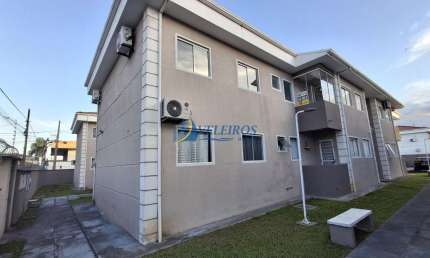 Apartamento com 3 quartos para alugar no Parque Agari, Paranaguá  por R$ 2.000