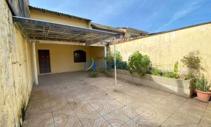 Casa com 3 quartos à venda na Vila Paranaguá, Paranaguá  por R$ 260.000
