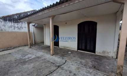 Casa com 2 quartos para alugar no Conjunto Nilson Neves, Paranaguá  por R$ 1.500