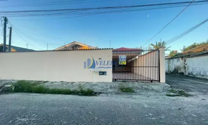 Casa com 3 quartos à venda no Alto São Sebastião, Paranaguá  por R$ 700.000