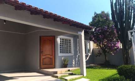 Casa com 3 quartos à venda na Rua Itaguaí, Ideal, Londrina