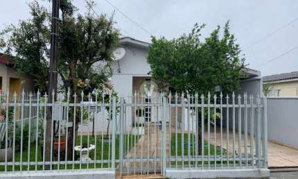 Casa localizado no Bairro Juscelino Kubitschek na cidade de Santa Maria -RS