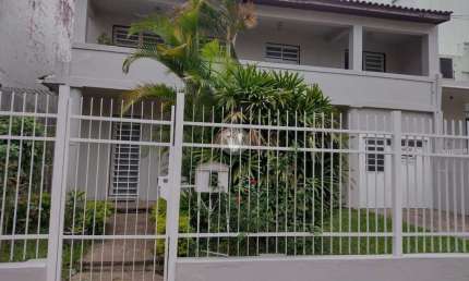 CASA  AMPLA BEM JUNTO UFN TUDO PRÓXIMO. VENHA CONHECER ESSE IMOVEL EXCLUSIVO.