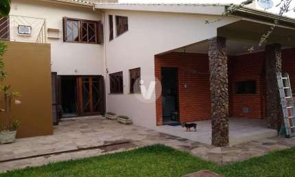 Casa Alto Padrão de 3 Dormitórios Bairro Duque de Caxias !!!
