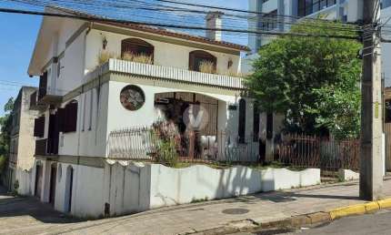 Casa com 3 quartos para alugar na Rua Duque de Caxias, 1881, Centro, Santa Maria