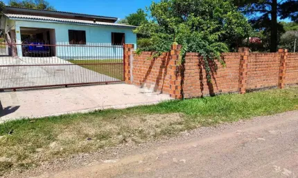 Casa com 2 quartos à venda na Rua Syllas Pauller, 890, Parque Serrano, Itaara
