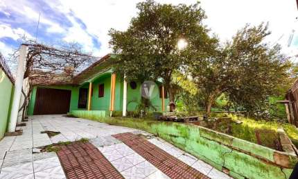 Casa ampla, para locação e venda no Bairro Sagado Filho.