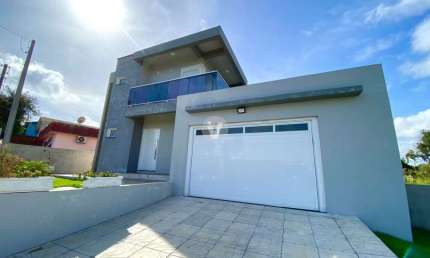 Excelente casa de alto padrão para venda e locação.