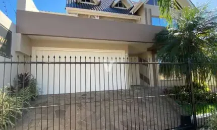 Belíssima Residência à Venda no Res. Parque Amaral!